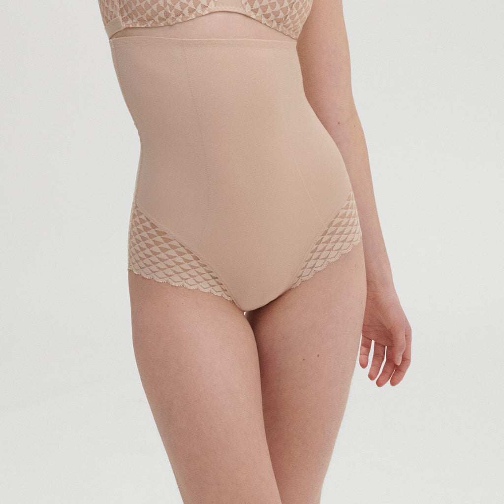 Simone Perle Subtile High Waisted Shapewear Brief 19Y774 - Black/Peau Rose