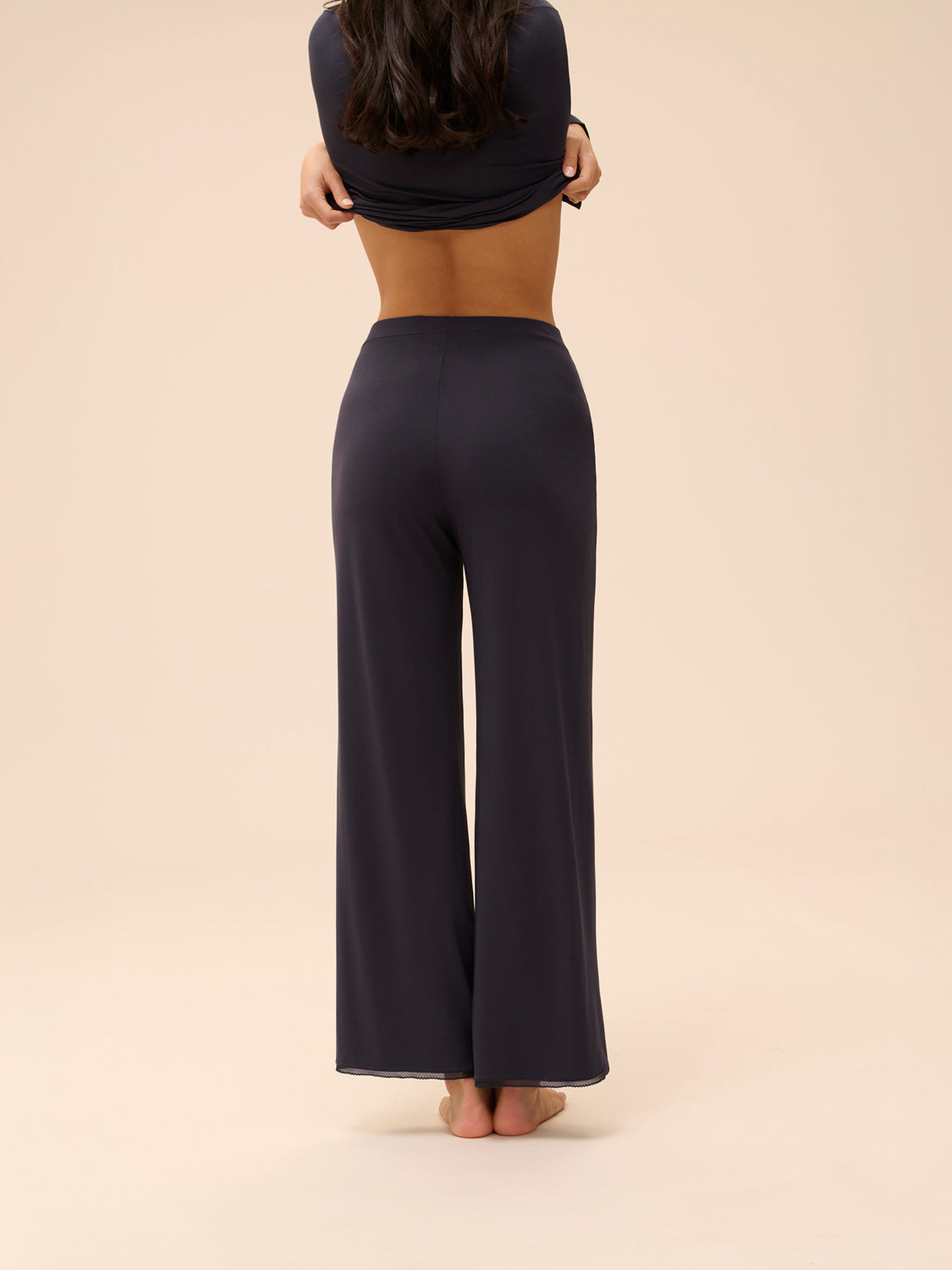 Aurore Simone perele loungerwear- 1C9660- Pant Black/ Poseidon Blue/full moon