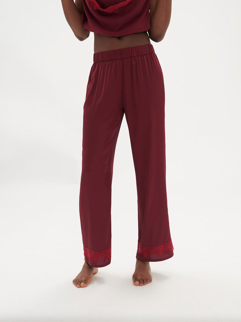 SIMONE PERELE SATIN SECRETS LOUNGEWEAR 23H660- SPINEL RED