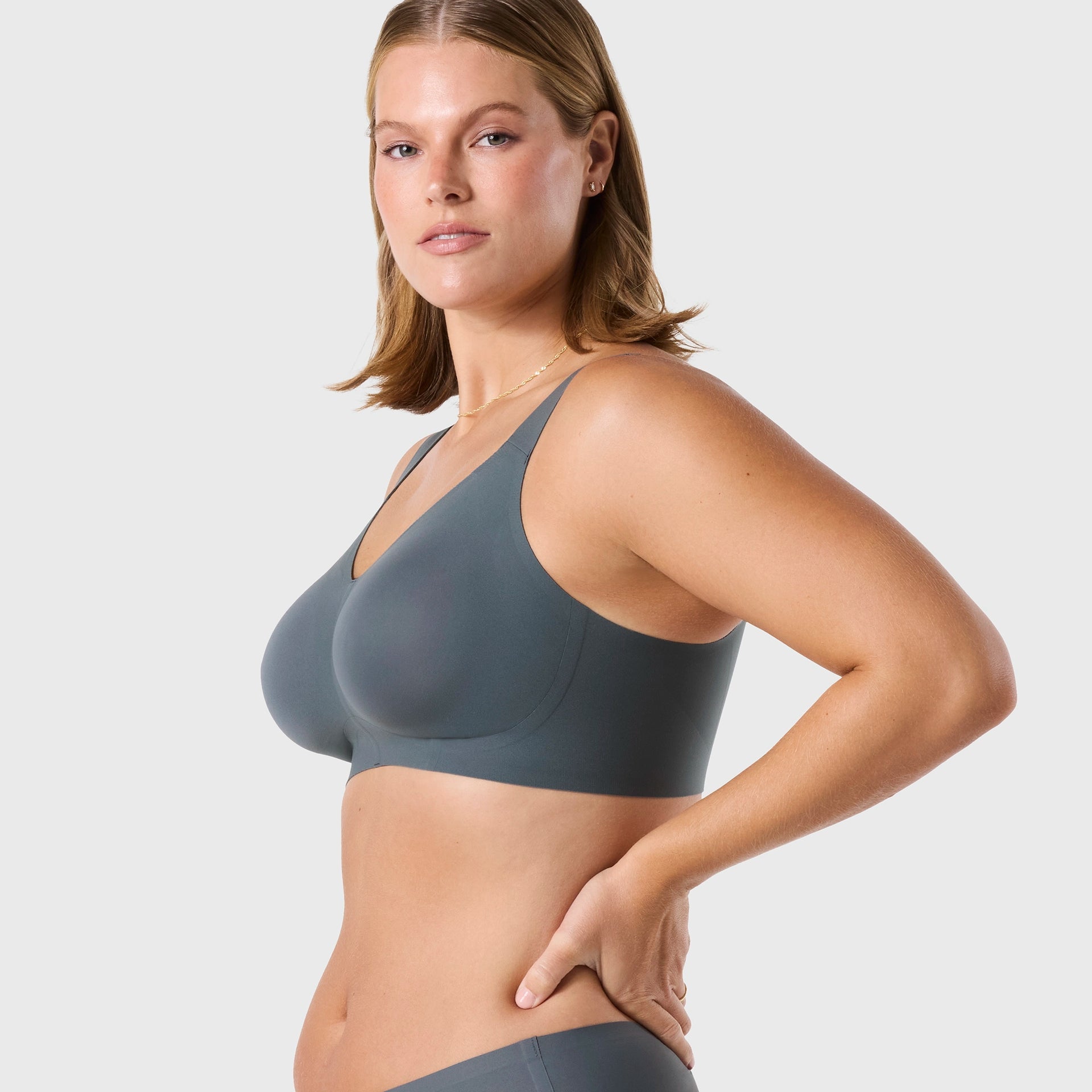 Evelyn & Bobbie - Beyond Bra