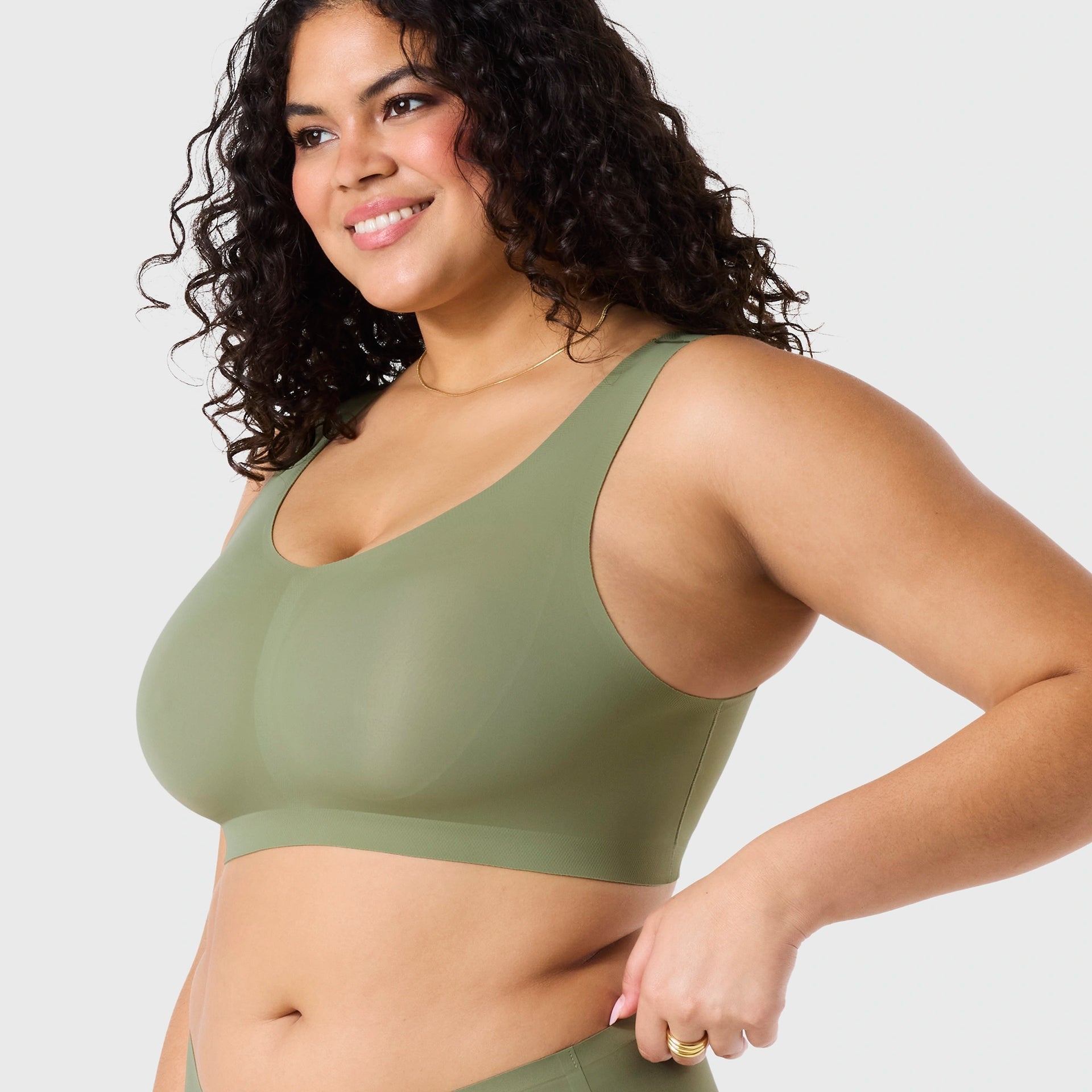 Evelyn and bobbie- defy bra