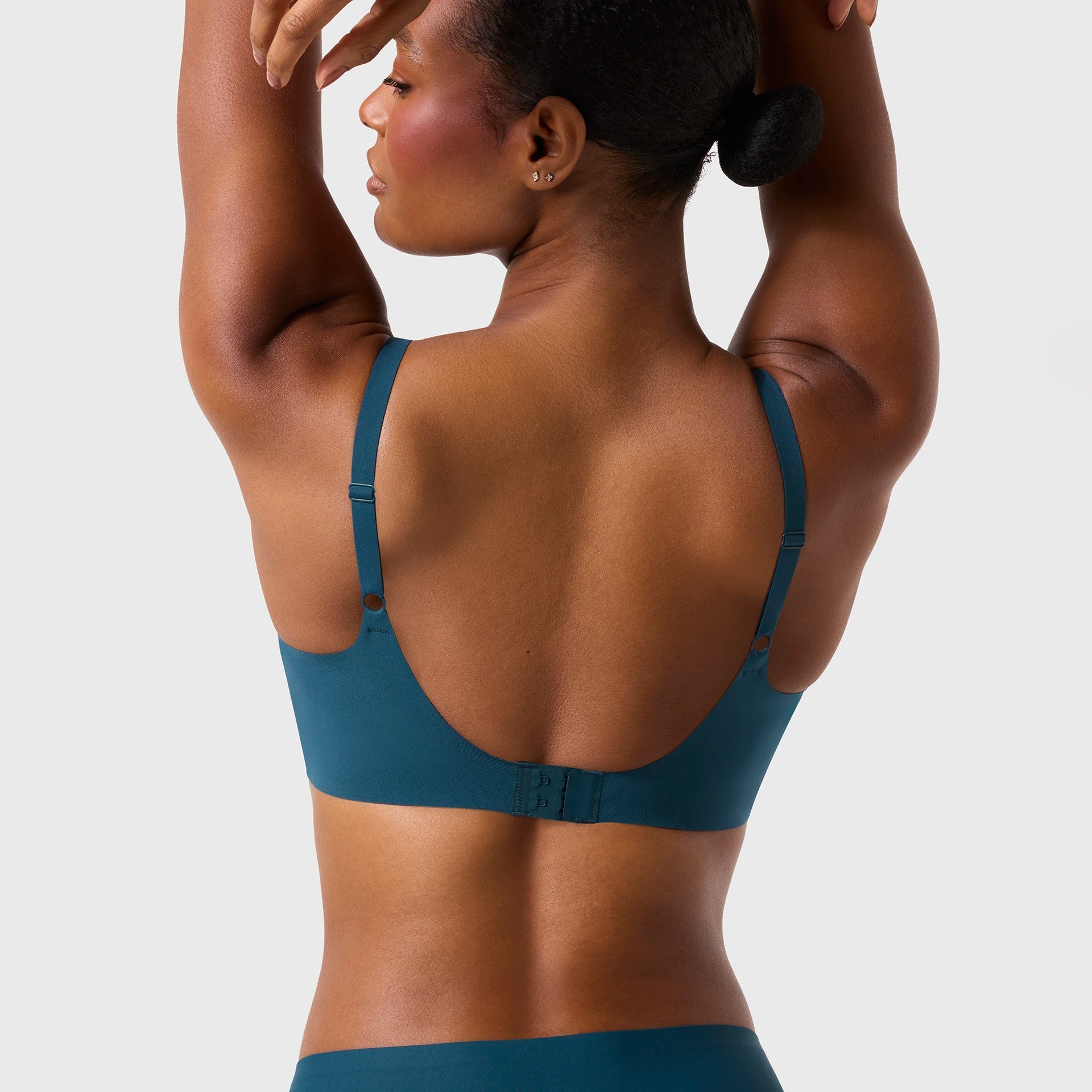 Evelyn & Bobbie - Beyond Bra