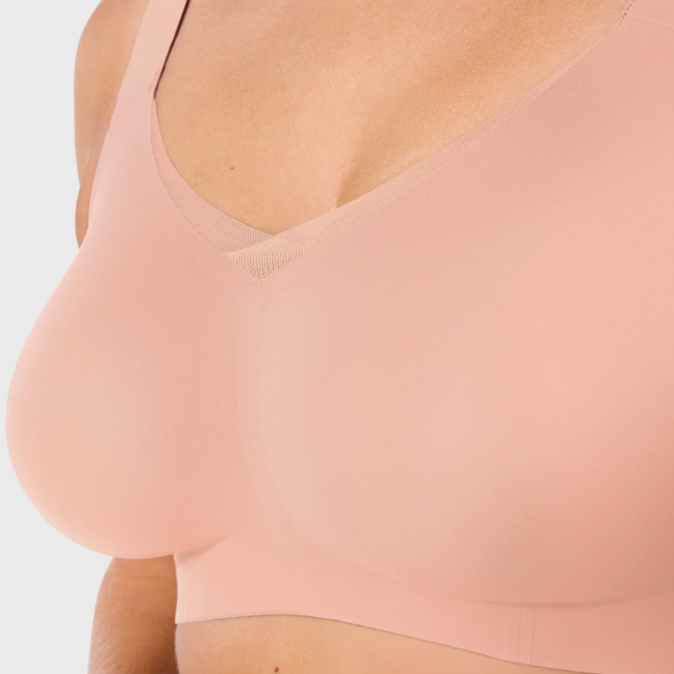 Evelyn & Bobbie - Beyond Bra