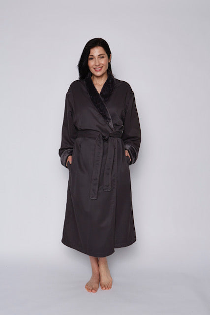 Kayanna / Mansfield - Microfibre Shimmer Lined Robe M137